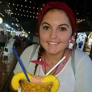 Meet your Posher, Laney